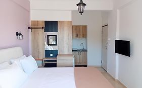 Studios Spiros Parga
